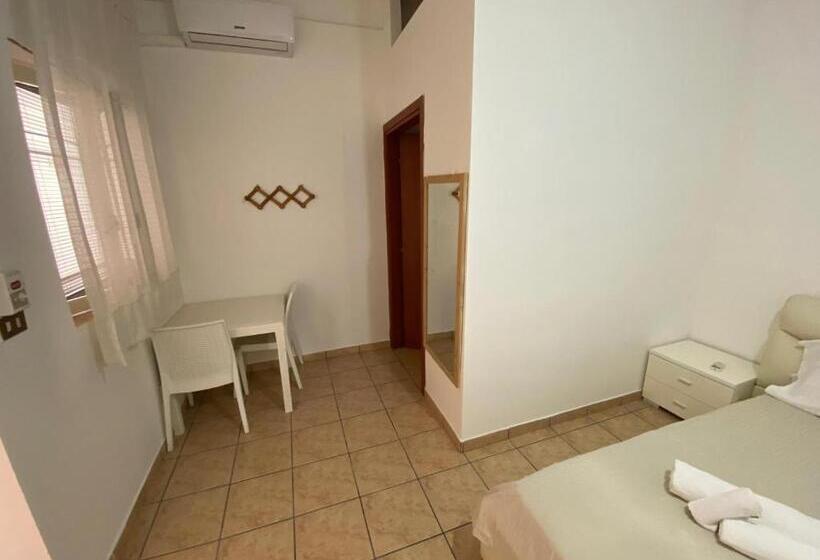 Quarto Estandar, Zanella Bed
