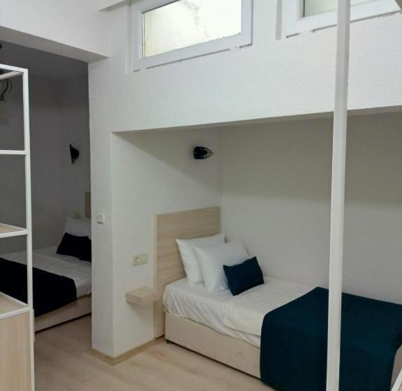 Трежместный Номер Economy, Mia Hill Suites