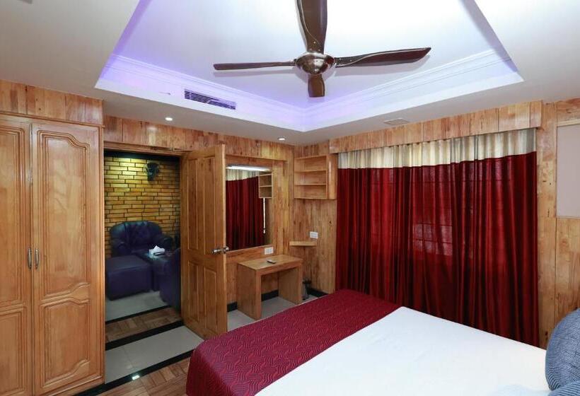 스탠다드 룸, Sky Palace Kannur