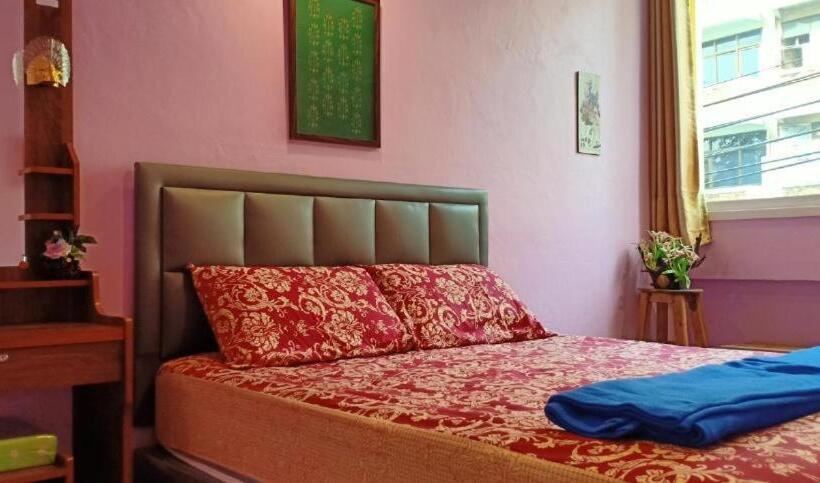 Quarto Estandar, Sun House Bkk