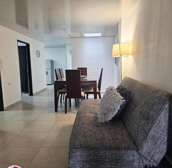 דירת שלושה חדרים, Apartahotel Circunvalar Por Parceros Group