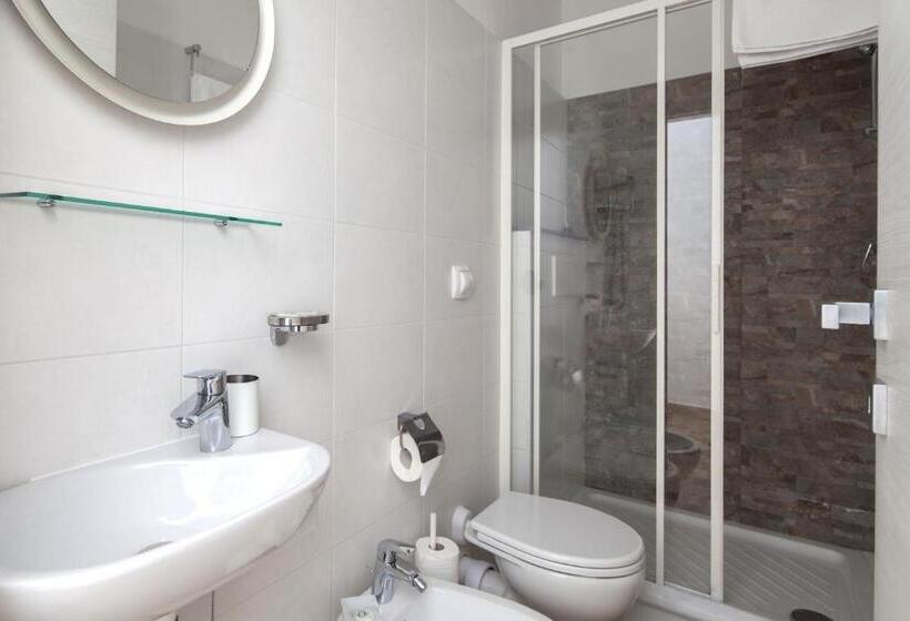 اتاق لوکس, Cinque Terre Charme Rooms