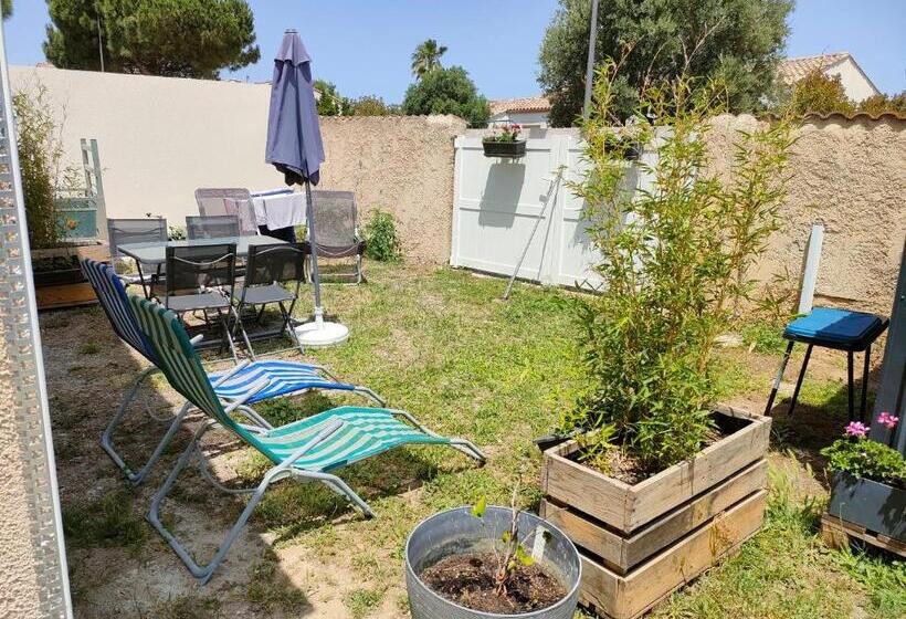 Апартаменты 1 Спальня Вид на Сад, La Casita Sérignanaise