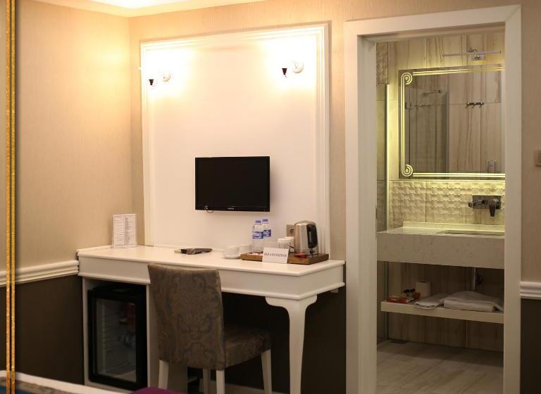 Номер Стандарт Трехместный, Berrak Otel