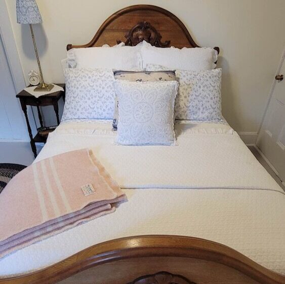 ファミリールーム, Clinton Pond Bed And Breakfast