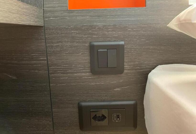 اتاق استاندارد, Easyhotel Zürich Main Station