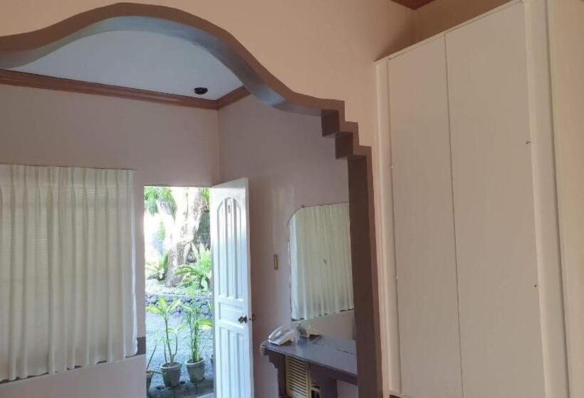 Номер Стандарт, Oyo 1079 Mayon View Garden Apartelle Sa Bukid