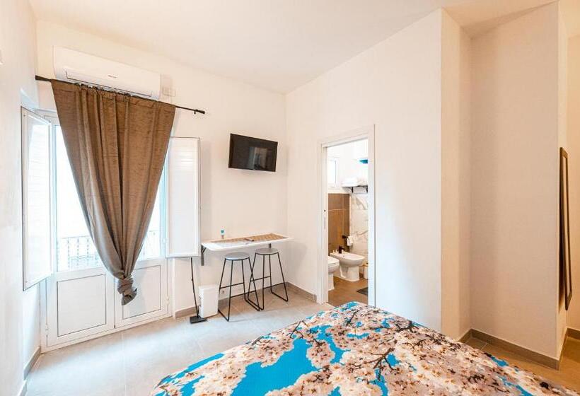 اتاق خانوادگی, Room In Guest Room   Luxury Room La Mandorla