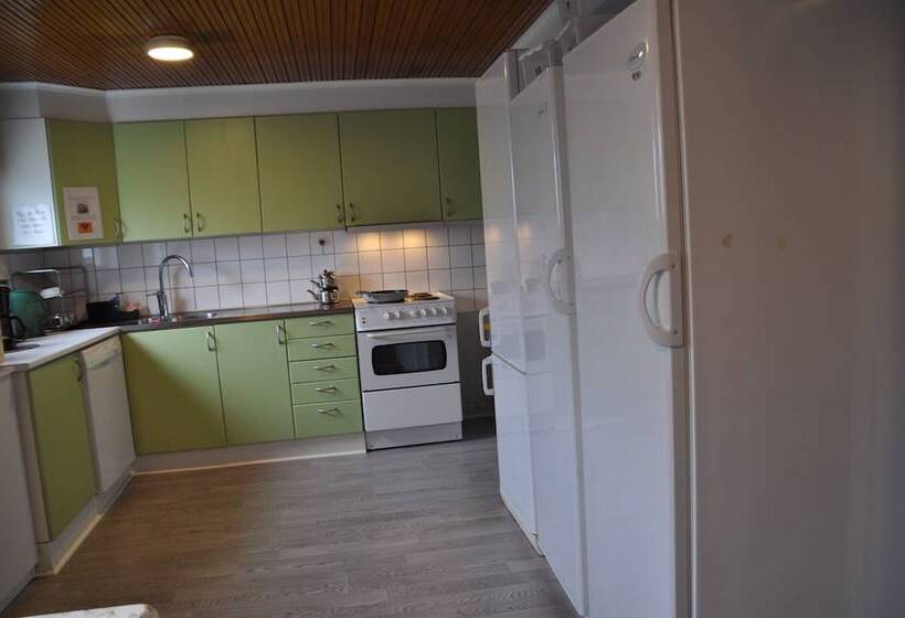 Семейный Номер Совместный Санузел, Roddaren Vandrarhem   Hostel