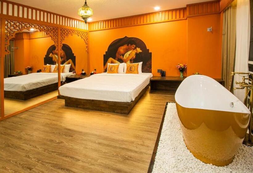 اتاق لوکس با تخت بزرگ, Eros Hotel 2   Love