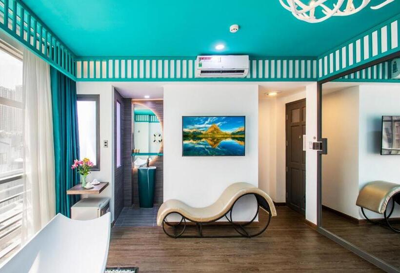 اتاق لوکس با تخت بزرگ, Eros Hotel 2   Love