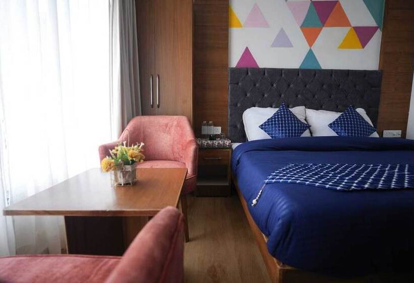 디럭스 룸, Shalom Backpackers Mussoorie