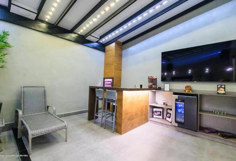 Полулюкс с Балконом, Motel Deslize Ribeirão Preto