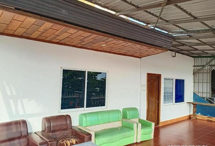 جناح عائلي, Silver Dolphin Guesthouse & Restaurant