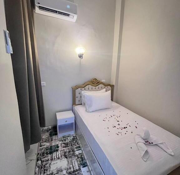 اتاق اکونومی یک تخته, Future Hostel