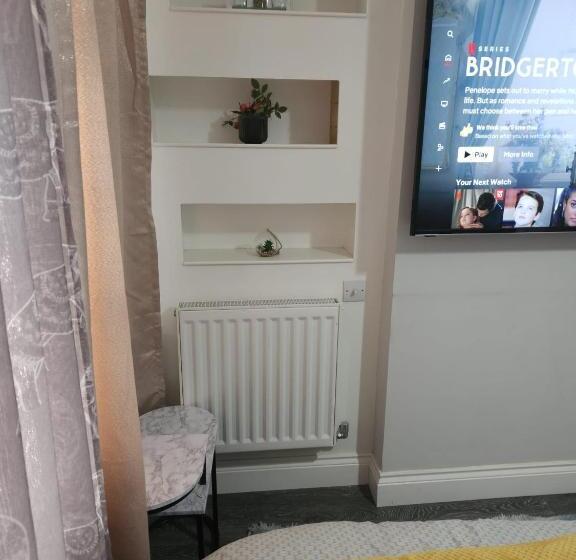 Номер Стандарт, Chi S Home