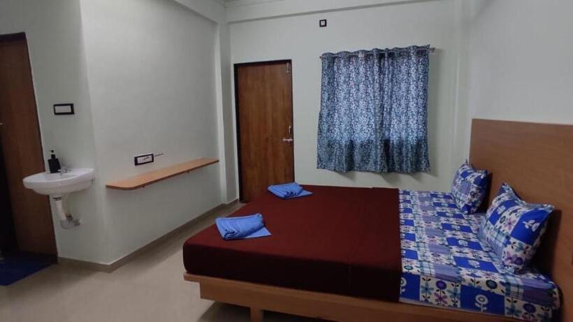 Номер Стандарт, Shalini Palace