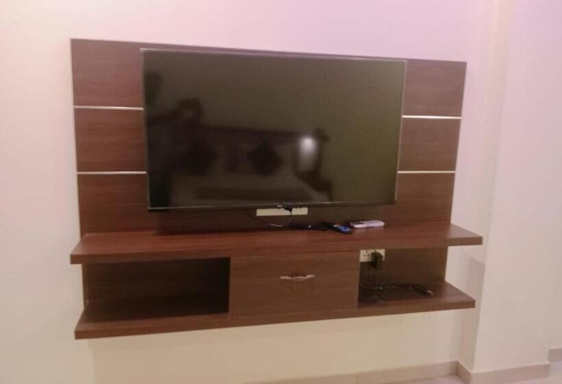Номер Deluxe, Temple City Lake Inn Madurai Aala