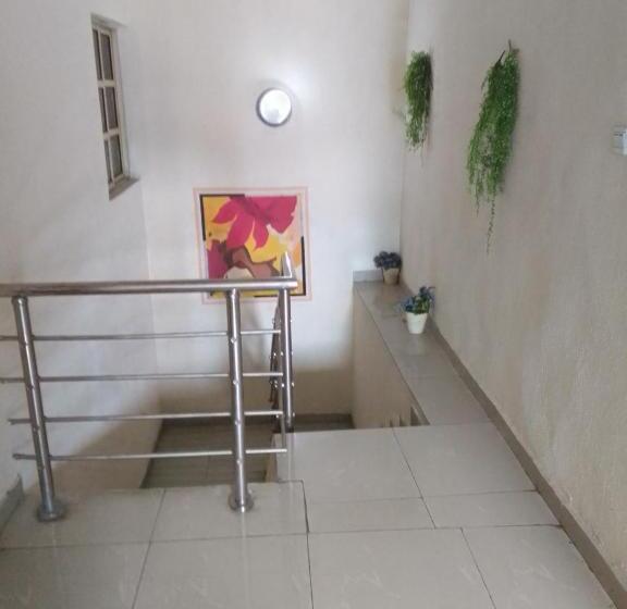 اتاق سوپریور با تخت بزرگ, Light House Hotel And Suites