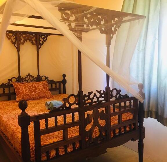 Одноместный Номер с Террасой, Casa Umoja
