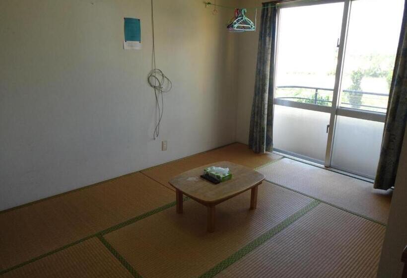 اتاق استاندارد سه نفره, Pension Orange Box