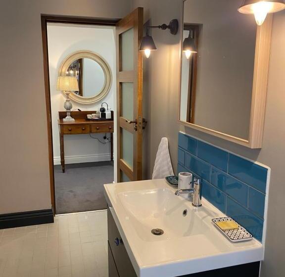스탠다드 발코니 룸, Darkley Lodge   Lakeview Spa