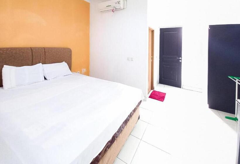 Номер Deluxe, Cemara House Syariah Redpartner