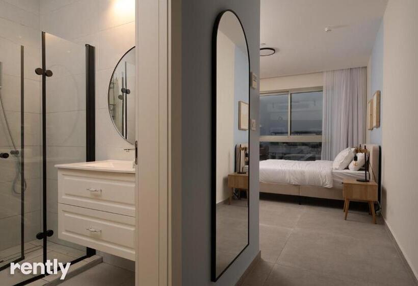استودیوی استاندارد با چشم‌انداز دریا, Sea Side Lagoon Apartment   By Rently