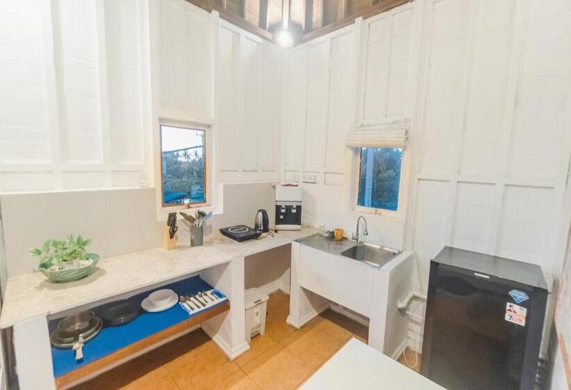 Студио Стандарт с Балконом, Noya Bed And Breakfast