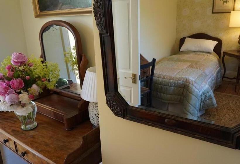 Номер Стандарт, West Compton Manor