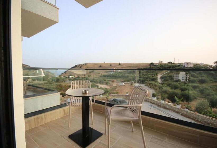 اتاق لوکس سه تخته, Bay View