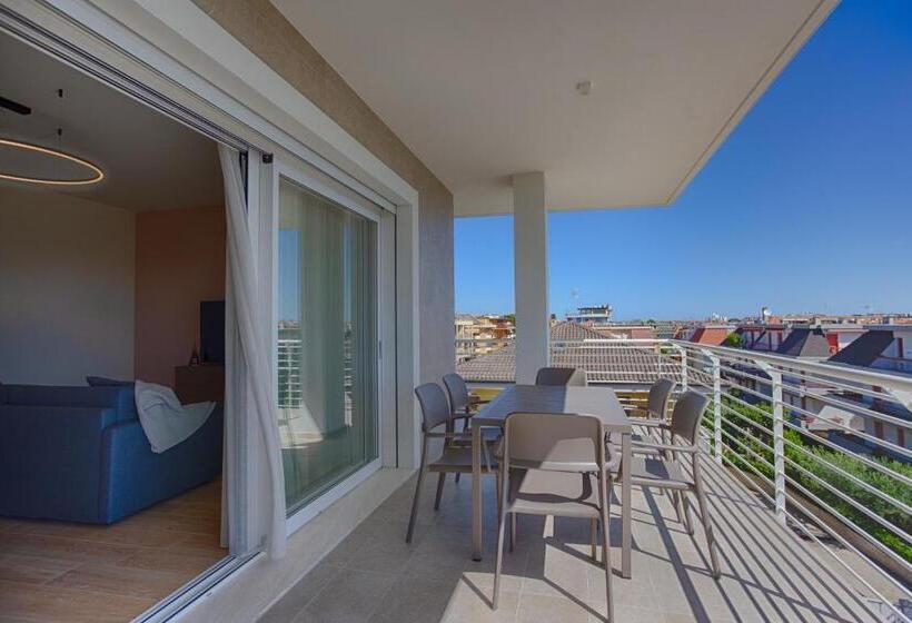 Апартаменты 2 Спальни Вид на Море, Villamar Residence