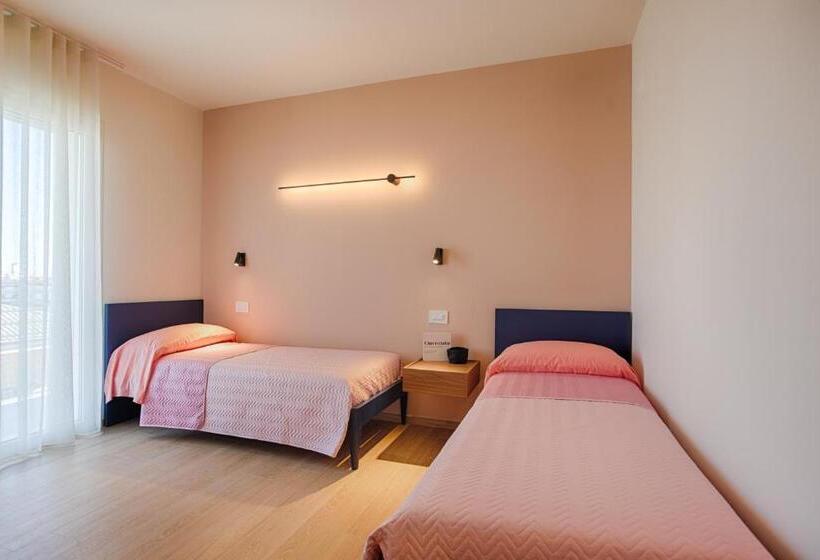 Apartamento 2 Dormitórios Vista Mar, Villamar Residence