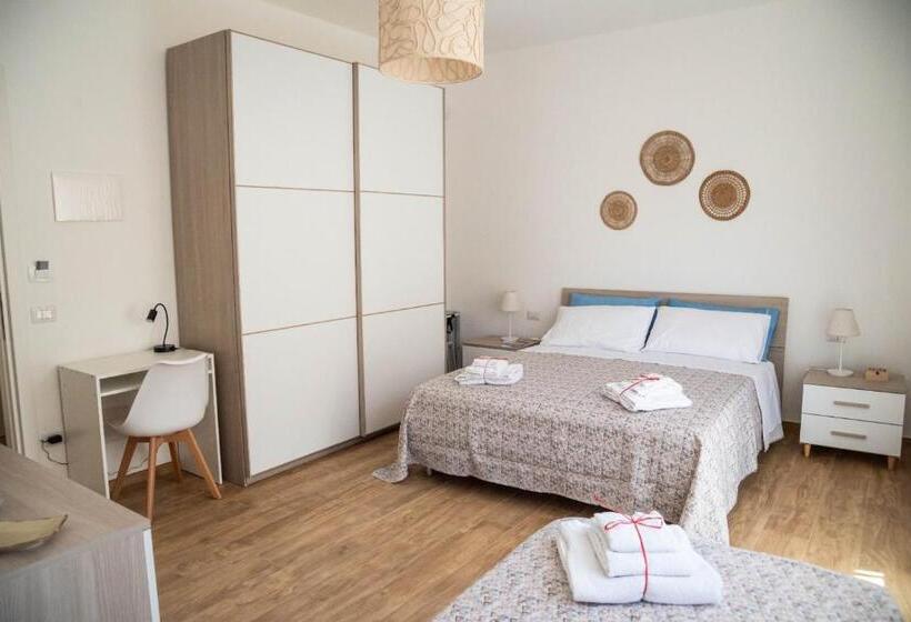 اتاق استاندارد سه نفره, Koinè Comfort Rooms