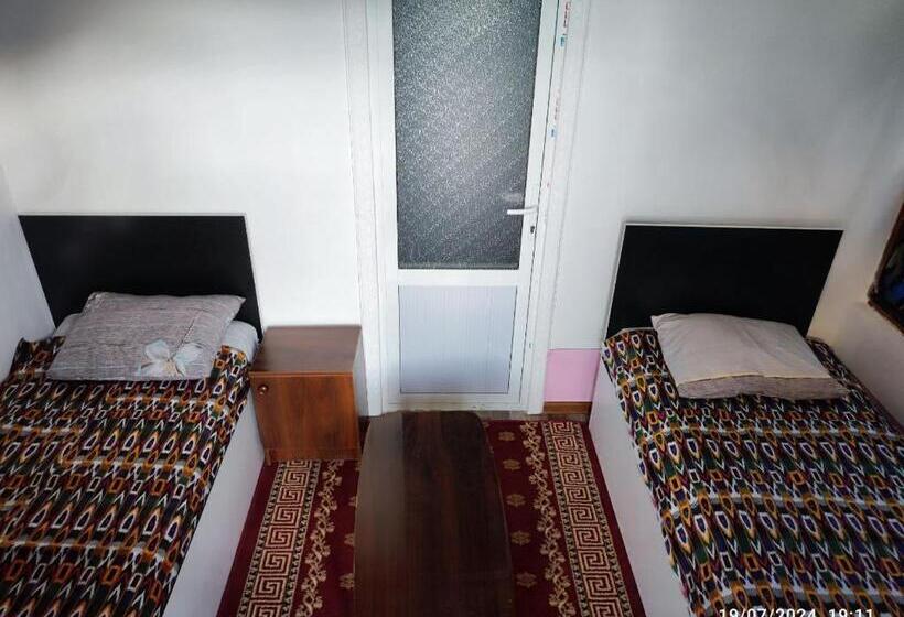 اتاق لوکس, Goziyon Bukhara Hostel