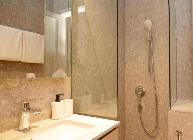 اتاق لوکس, Coliwoo 298 River Valley   Coliving