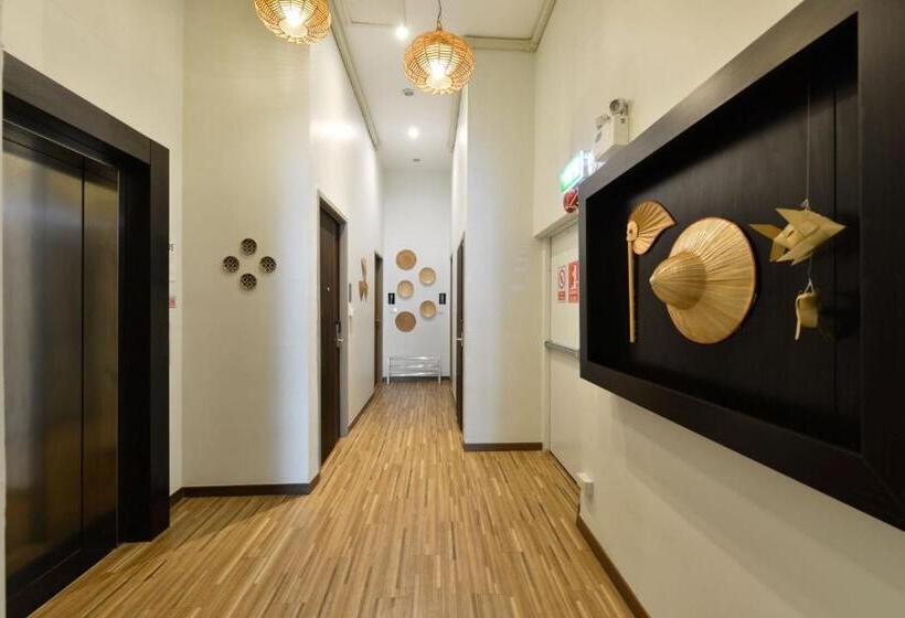 استودیوی استاندارد, Bedever Boutique Bangkok Hotel   Bts Phra Khanong