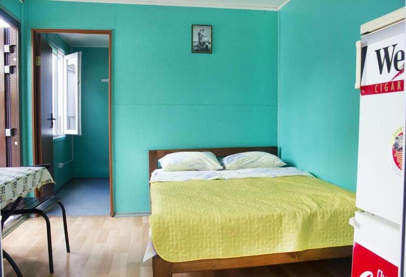 四人标准间, Mini Hotel Chernomorka