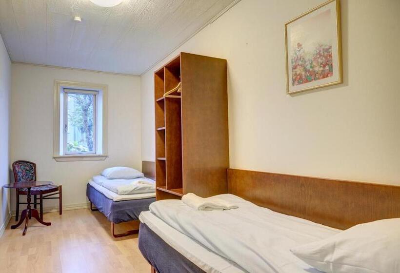 Апартаменты 3 Спальни, Bb Hotel Frederikshavn Turisthotellet