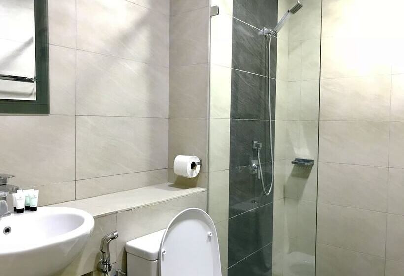 Апартаменты 3 Спальни Вид на Море, Sunset Seaview Vacation Condos City Centre @ Imago Shopping Mall