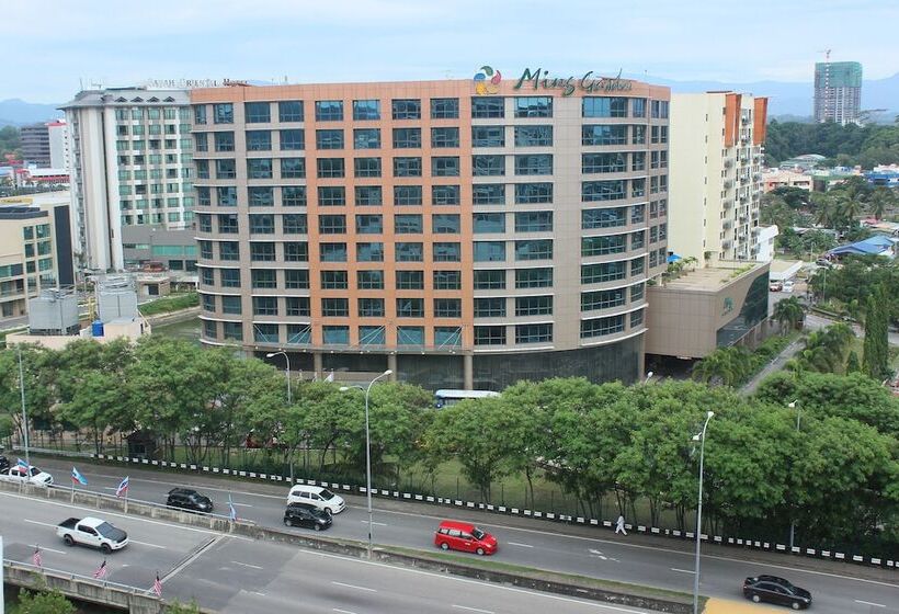 Апартаменты Premium 3 Спальни, Sunset Seaview Vacation Condos City Centre @ Imago Shopping Mall