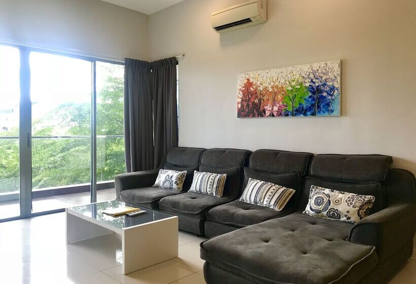 Апартаменты Premium 3 Спальни, Sunset Seaview Vacation Condos City Centre @ Imago Shopping Mall