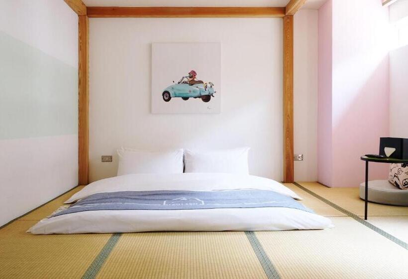اتاق استاندارد, Chill Roof