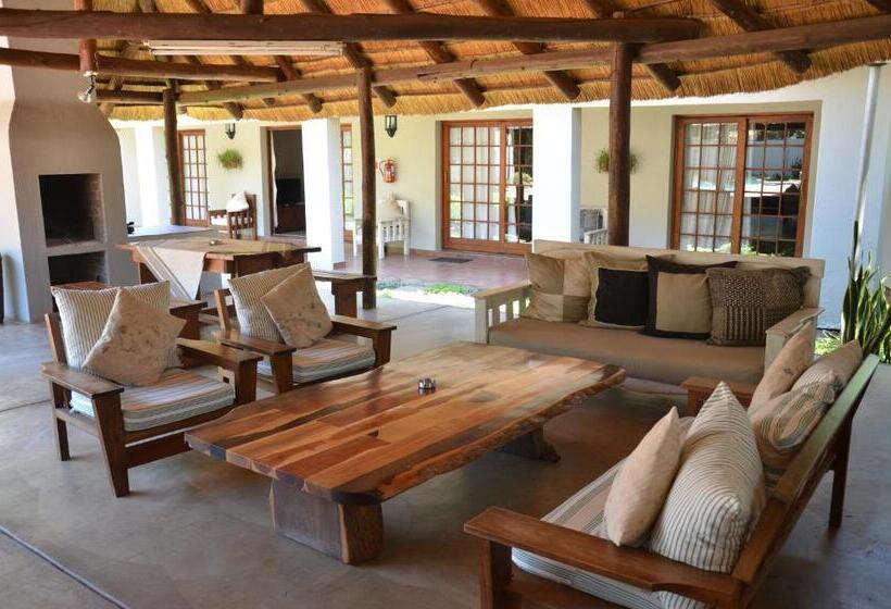Шале 1 Спальня, Stoep Cafe Guest House