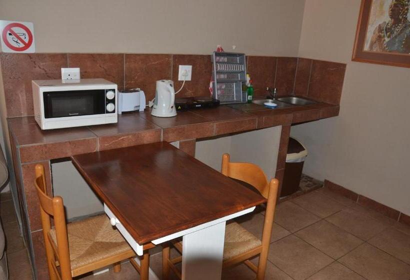 Шале 1 Спальня, Stoep Cafe Guest House