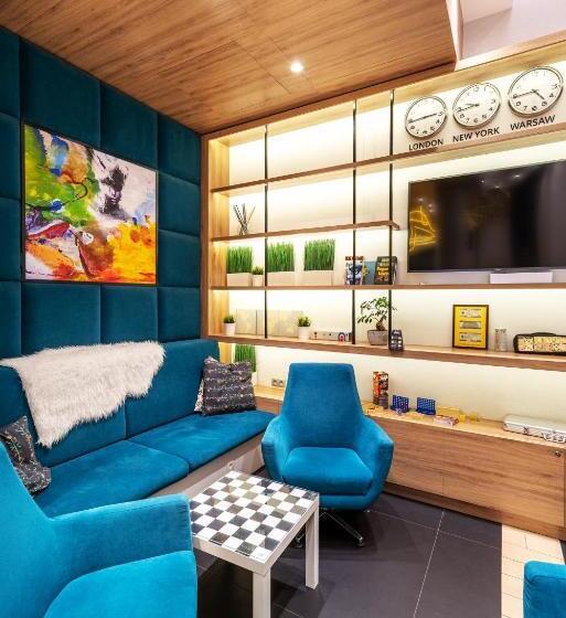 キングサイズベッドのエクゼクティブルーム, Golden Tulip Warsaw Airport