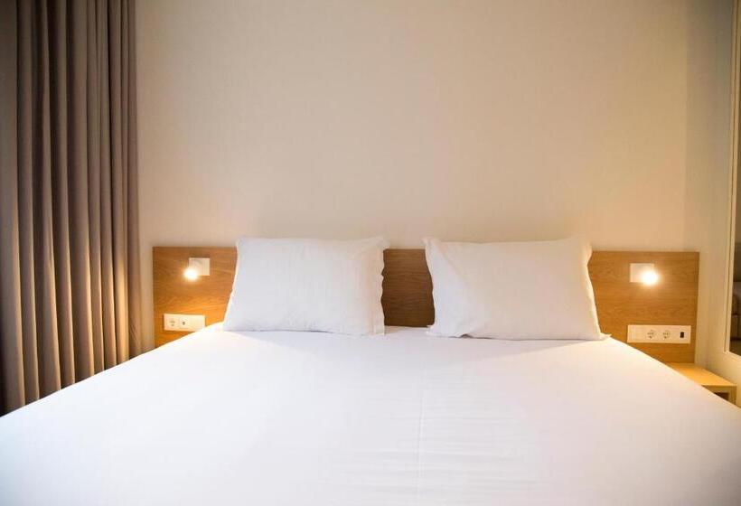 اتاق استاندارد, Spot Family Suites