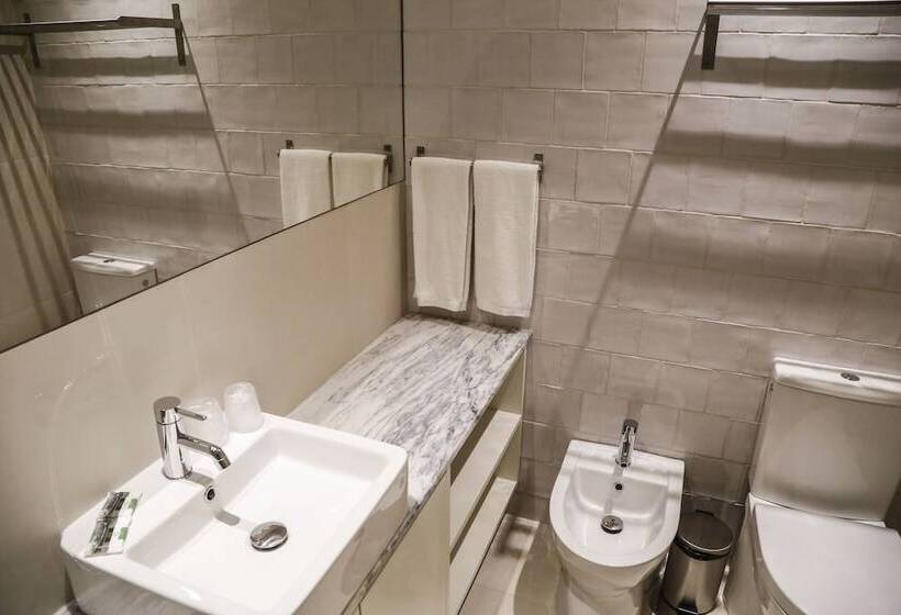 سوییت سوپریور, Spot Family Suites