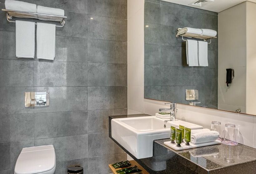 Люкс Премиум, Tryp By Wyndham Dubai