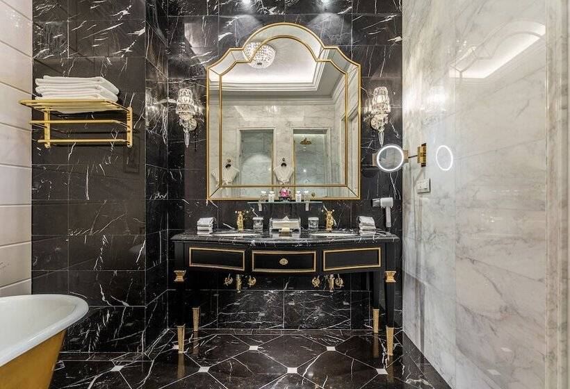 סוויטה דלוקס, Lotte Hotel St.petersburg
